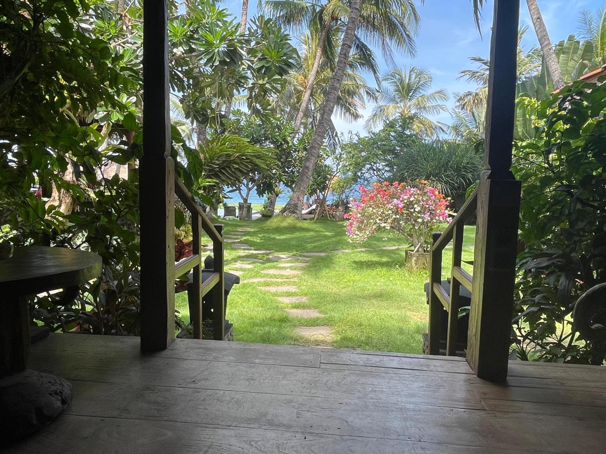 Louka Beach Bali Tianyar Luaran gambar