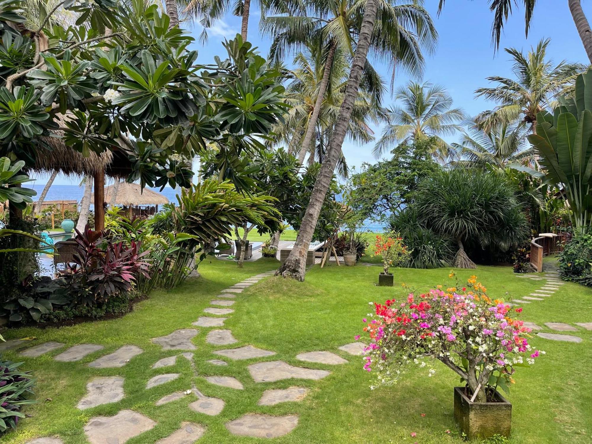 Louka Beach Bali Tianyar Luaran gambar